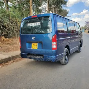 Toyota HiAce 2012 Blue