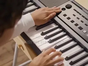 Electronic Organ YamahaS PSR E383 Keyboard