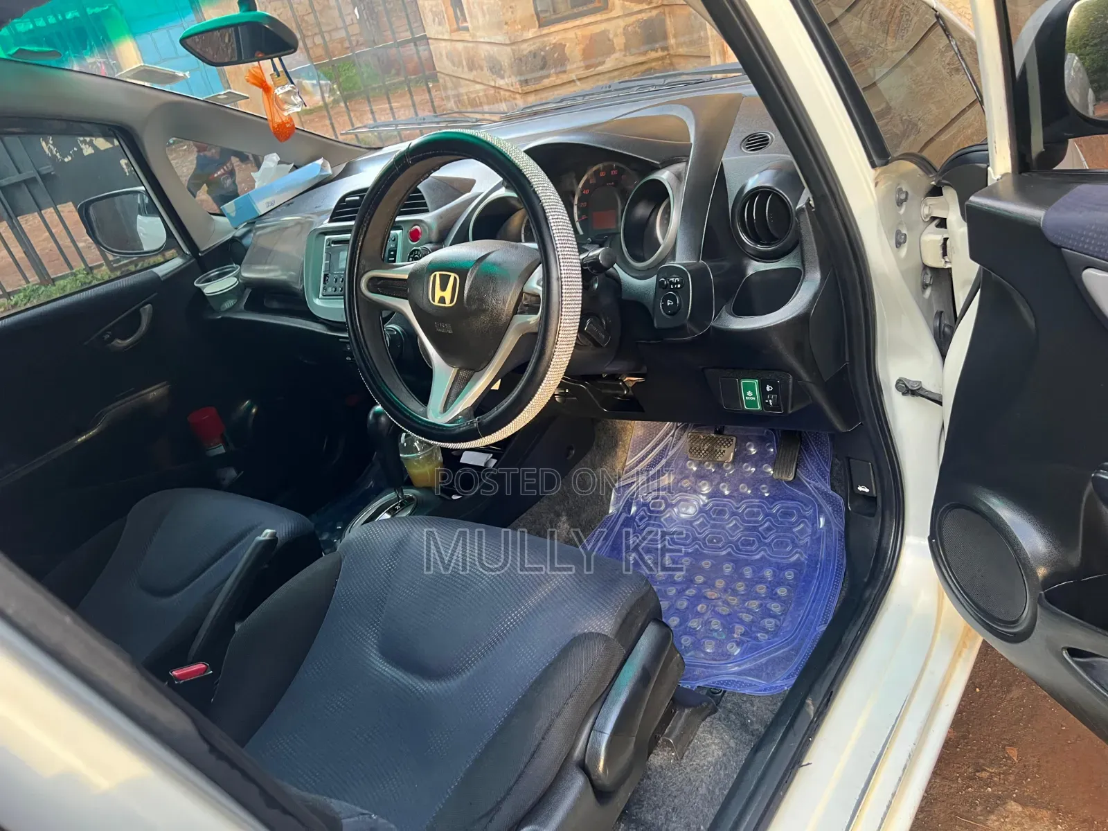Honda Fit Automatic 2011 White
