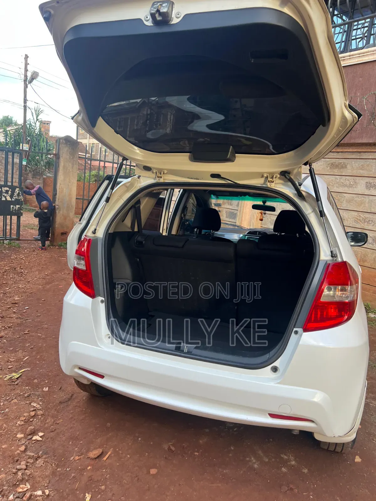 Honda Fit Automatic 2011 White