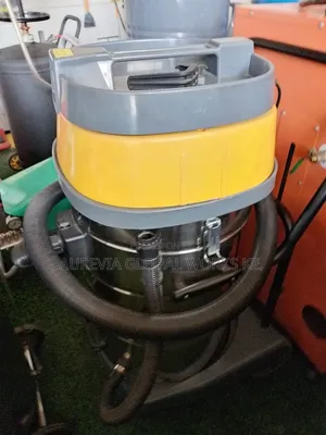 100l Commercial Vacuum Cleaner