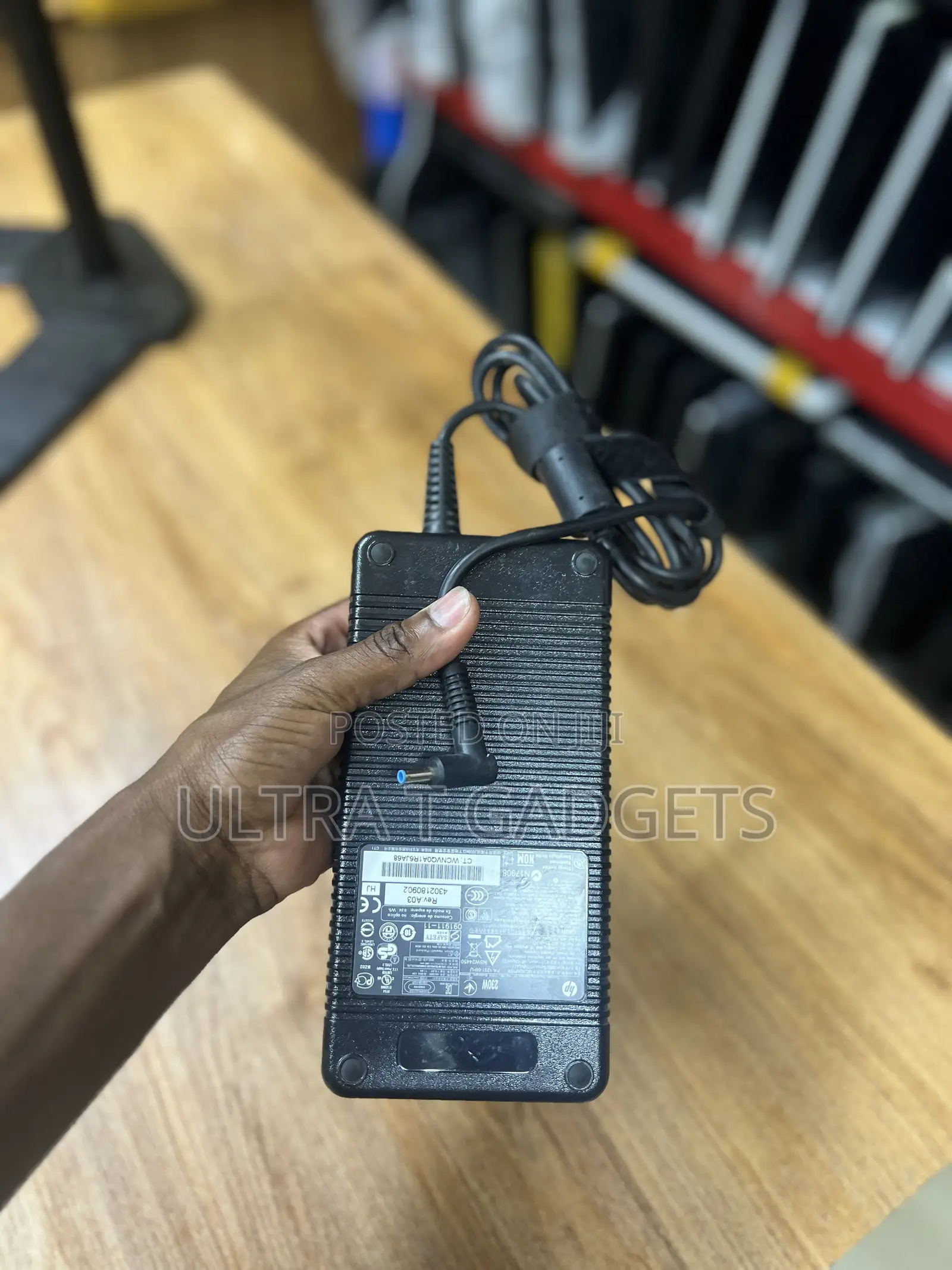 HP 230W Laptop Charger Blue Tip