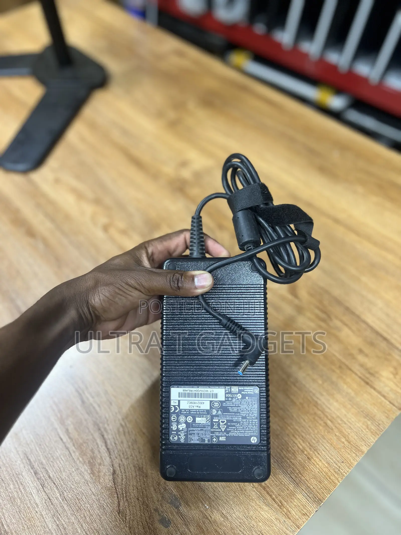 HP 230W Laptop Charger Blue Tip