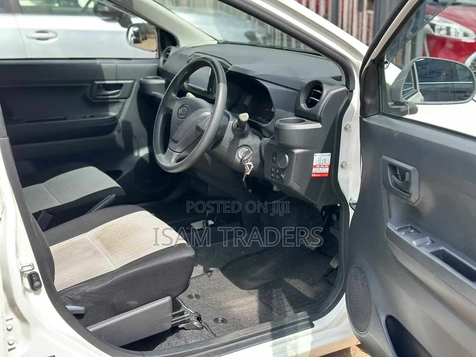 Daihatsu Mira 2019 Off white