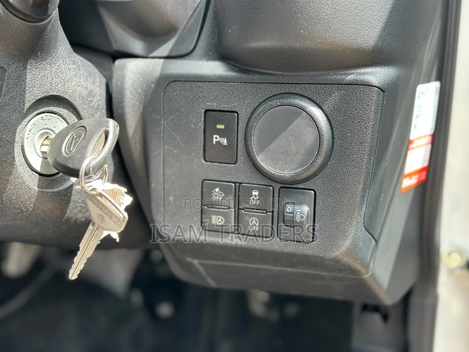 Daihatsu Mira 2019 Off white