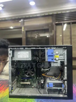 Desktop Computer Dell 8GB Intel Xeon HDD 500GB