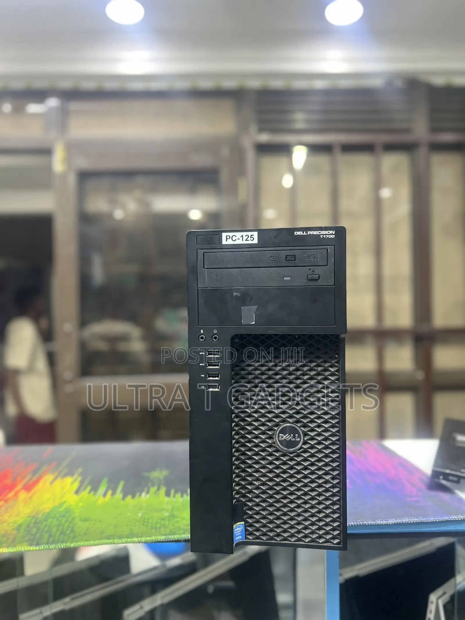 Desktop Computer Dell 8GB Intel Xeon SSD 256GB