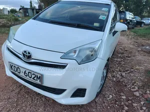 Toyota Ractis 1.5 FWD 2014 White