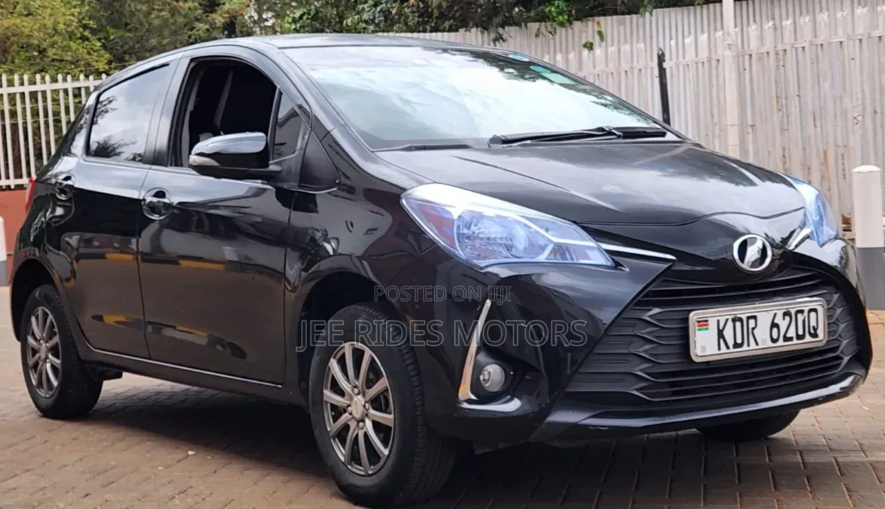 Toyota Vitz 2017 Matt Black
