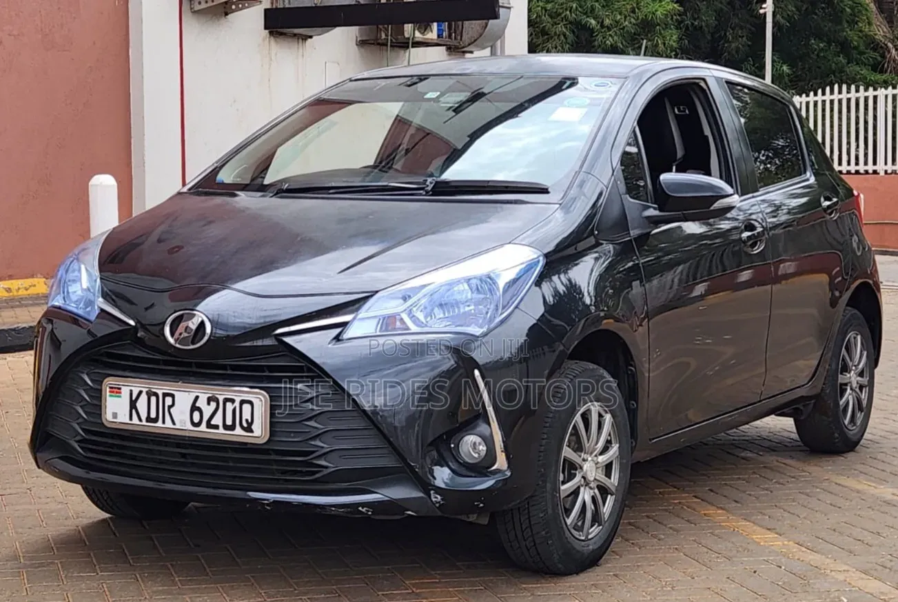 Toyota Vitz 2017 Matt Black