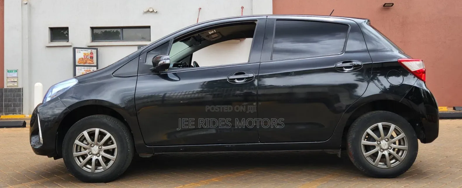 Toyota Vitz 2017 Matt Black