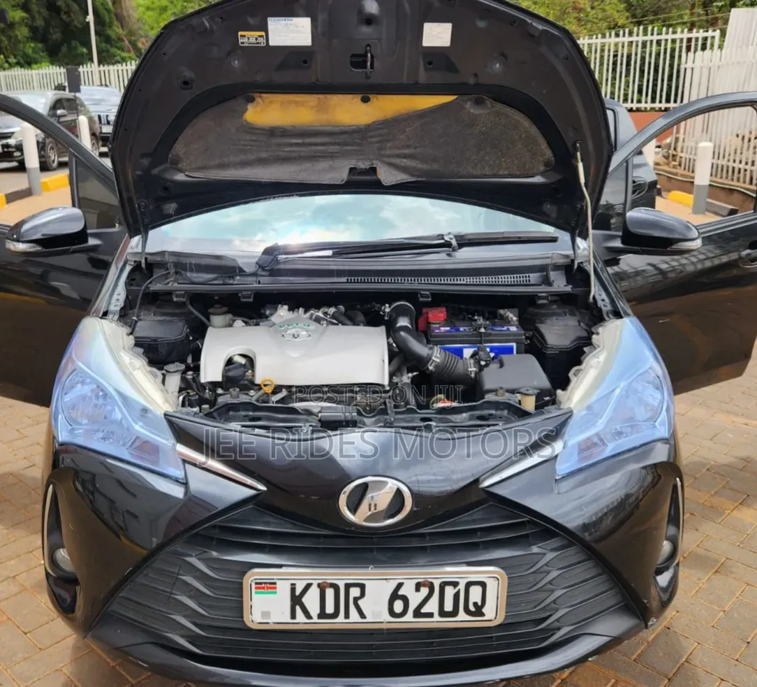 Toyota Vitz 2017 Matt Black
