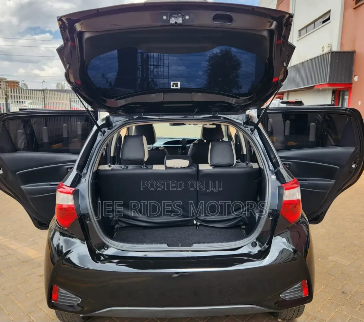 Toyota Vitz 2017 Matt Black