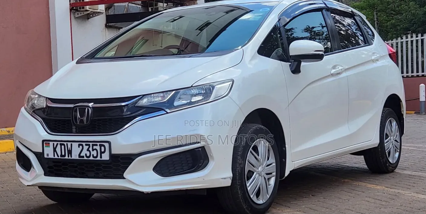 Honda Fit 2018 Off white