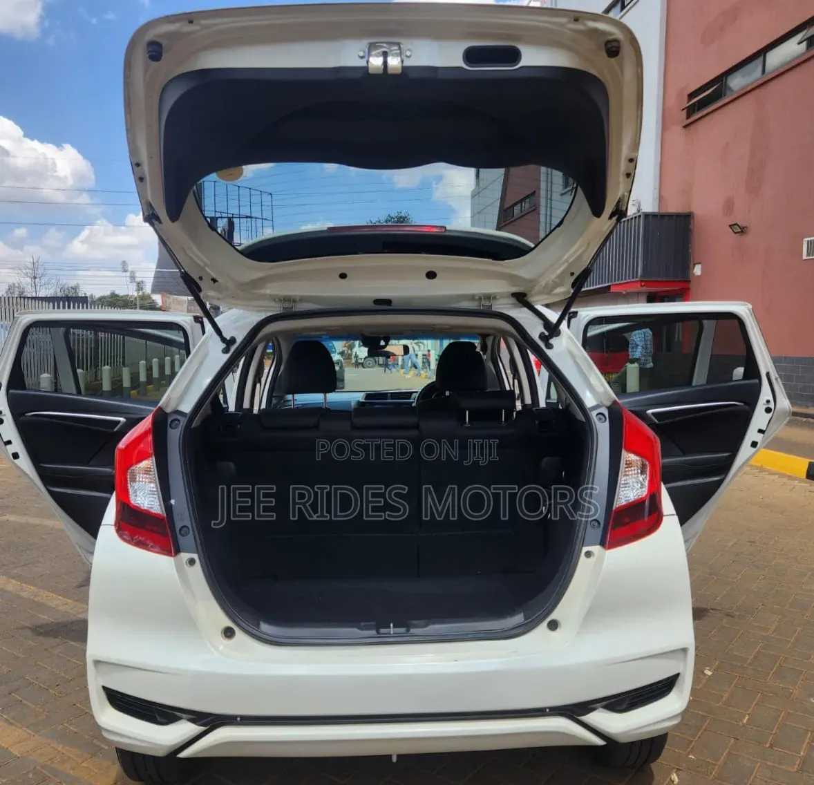 Honda Fit 2018 Off white