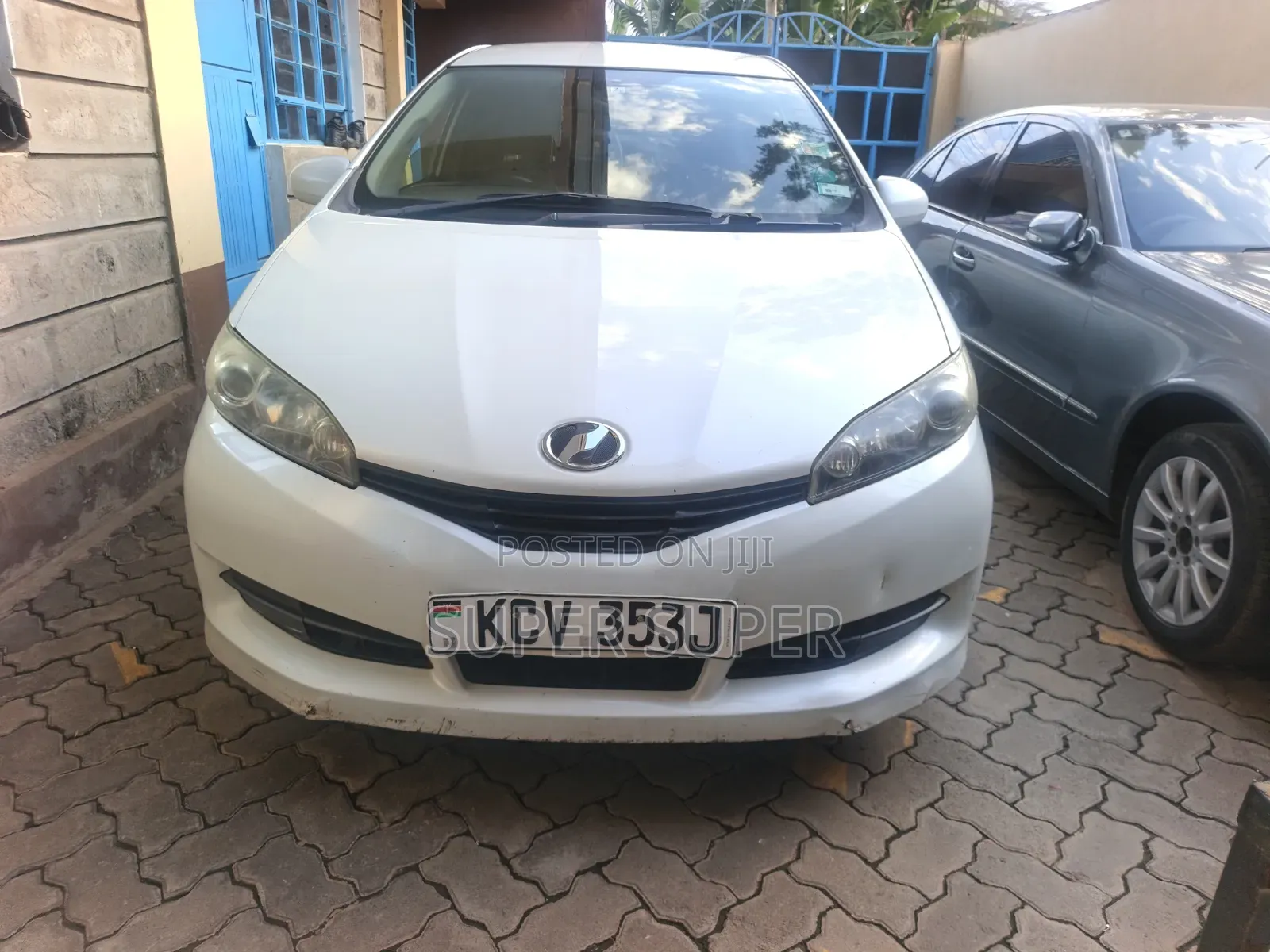 Toyota Wish 2012 White