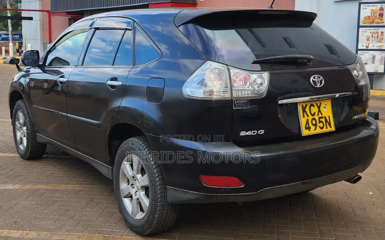 Toyota Harrier 2012