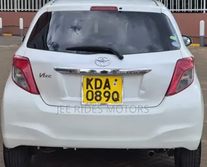 Toyota Vitz 2014 Ivory