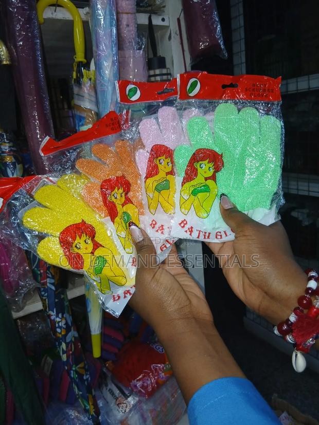 A Dozen Bathing Gloves/Exfoliating Gloves