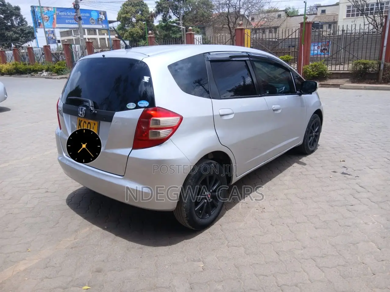 Honda Fit Automatic 2010 Silver