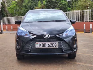 Toyota Vitz 1.3 FWD 5dr 2017 Black
