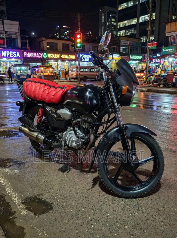 TVS 2022 Black