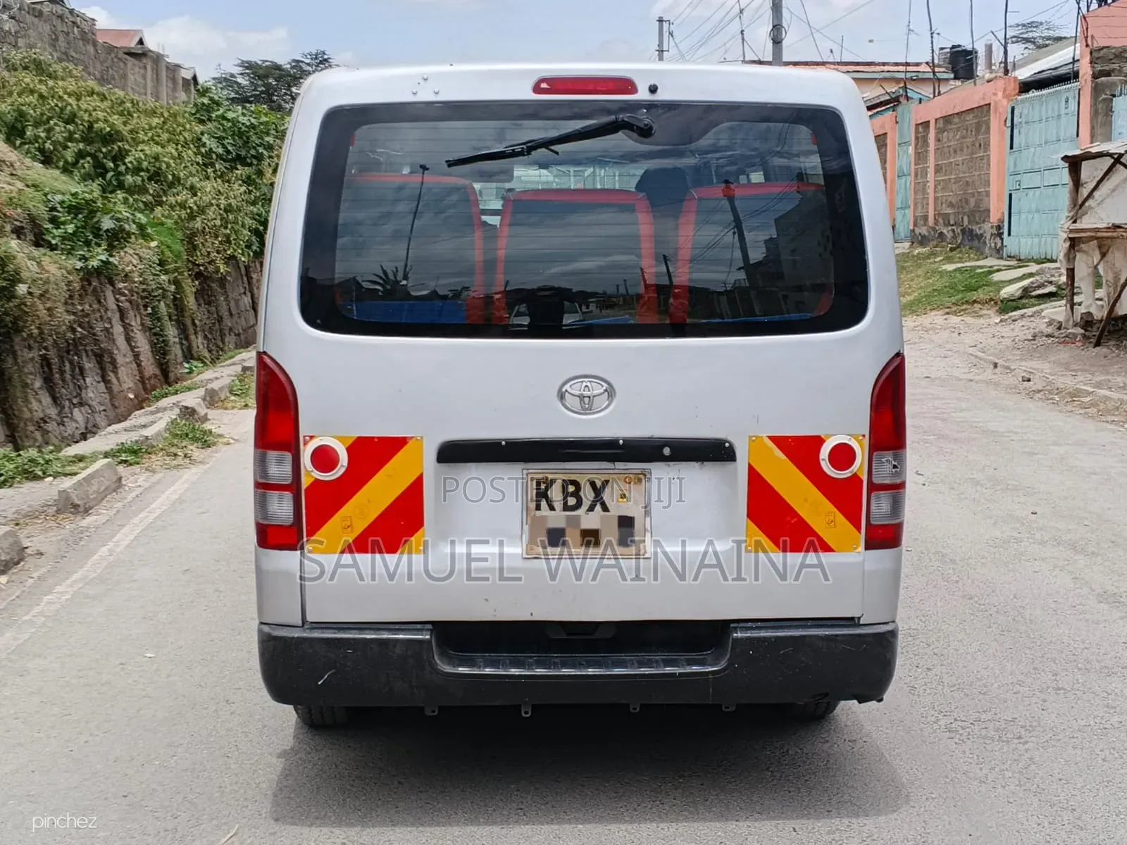 Toyota HiAce 2010 Silver