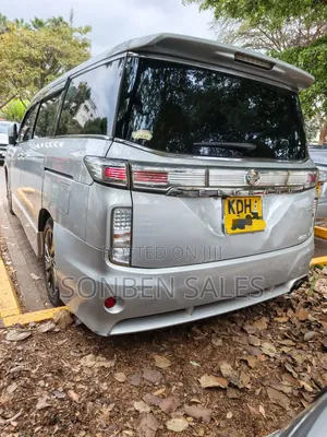 Nissan Elgrand SV Premium 2014 Silver