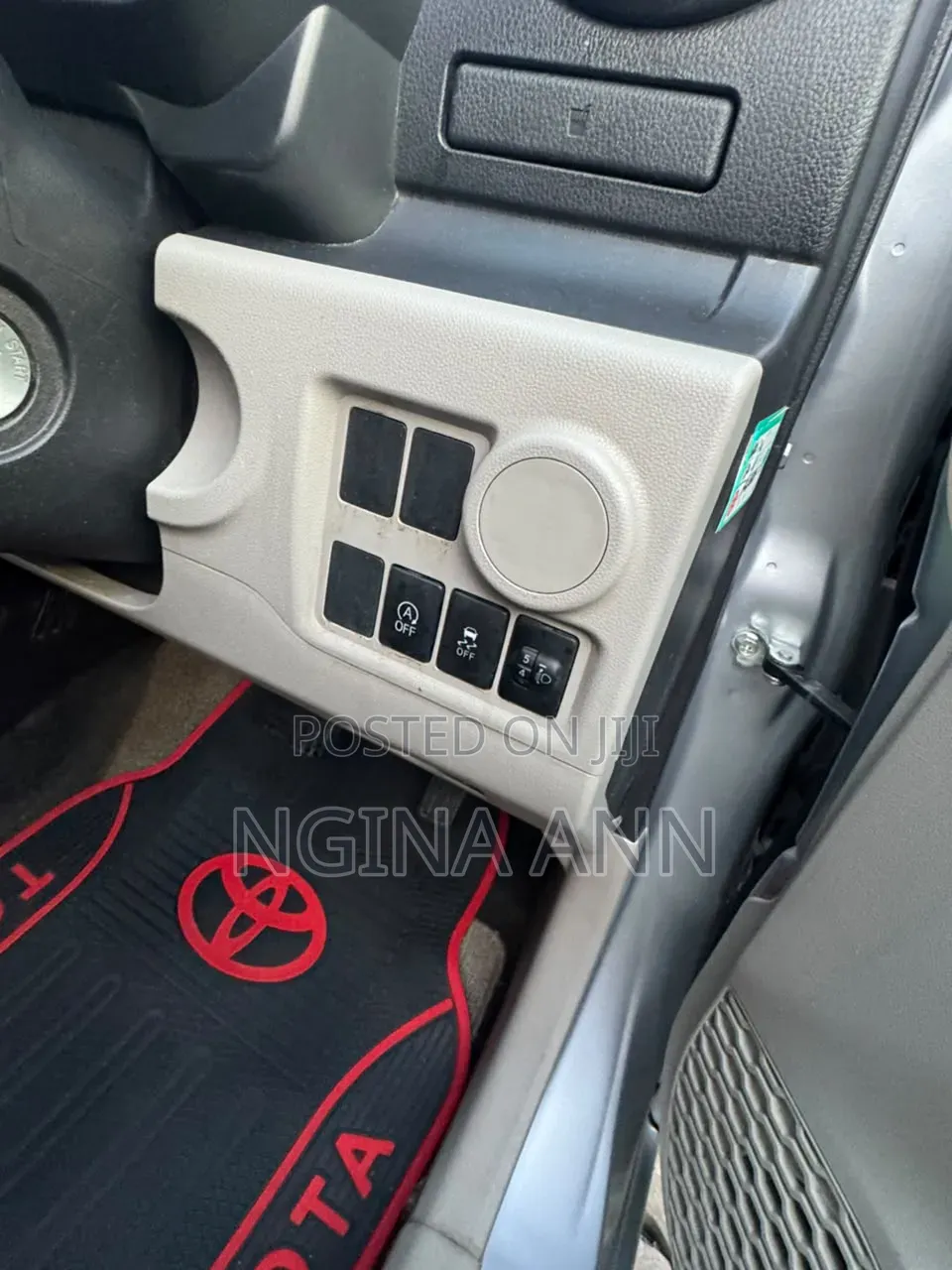 Toyota Passo 2019 Silver