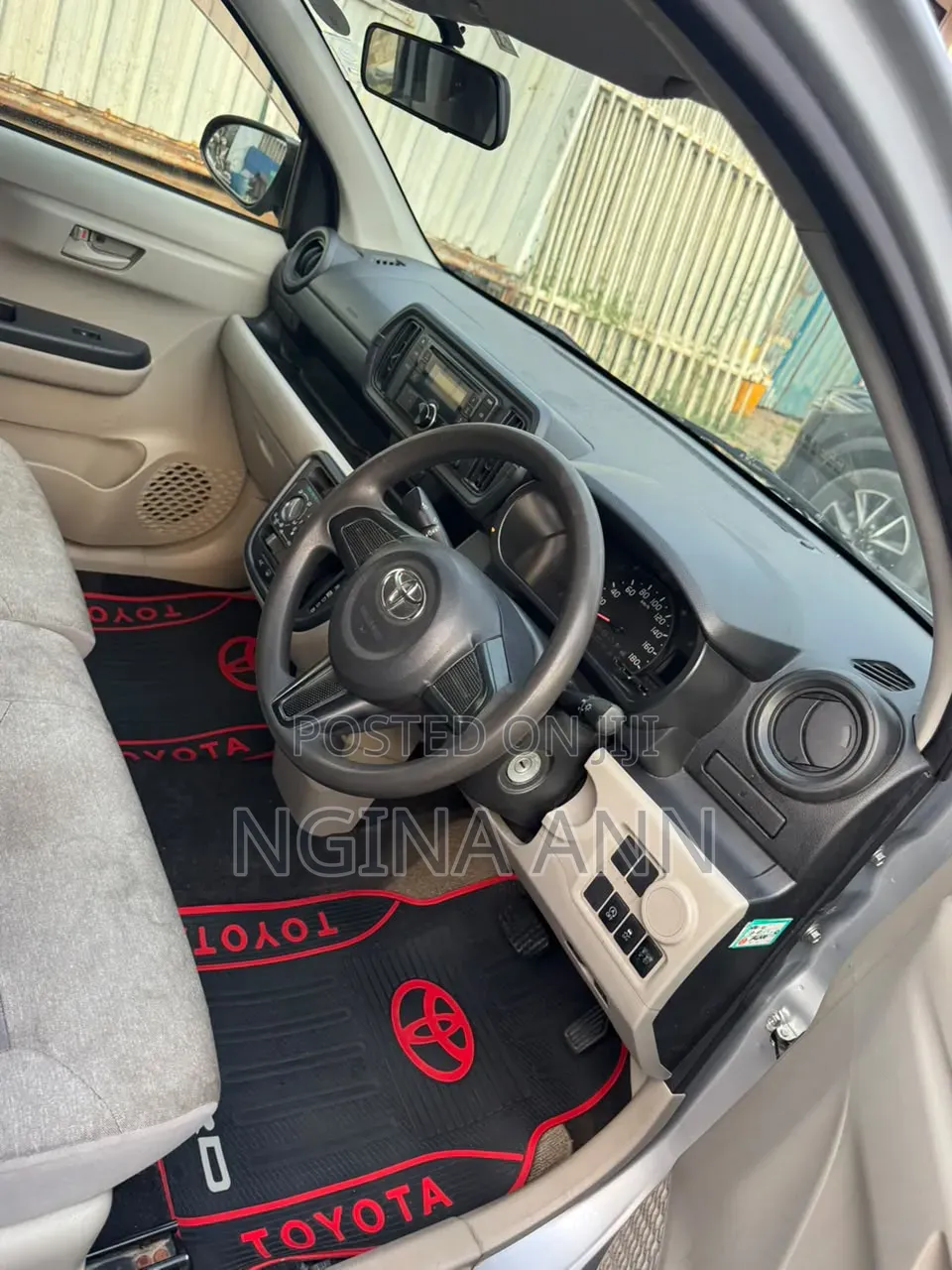 Toyota Passo 2019 Silver
