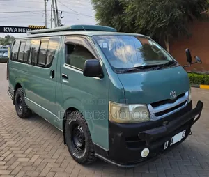Toyota HiAce 2007 Blue