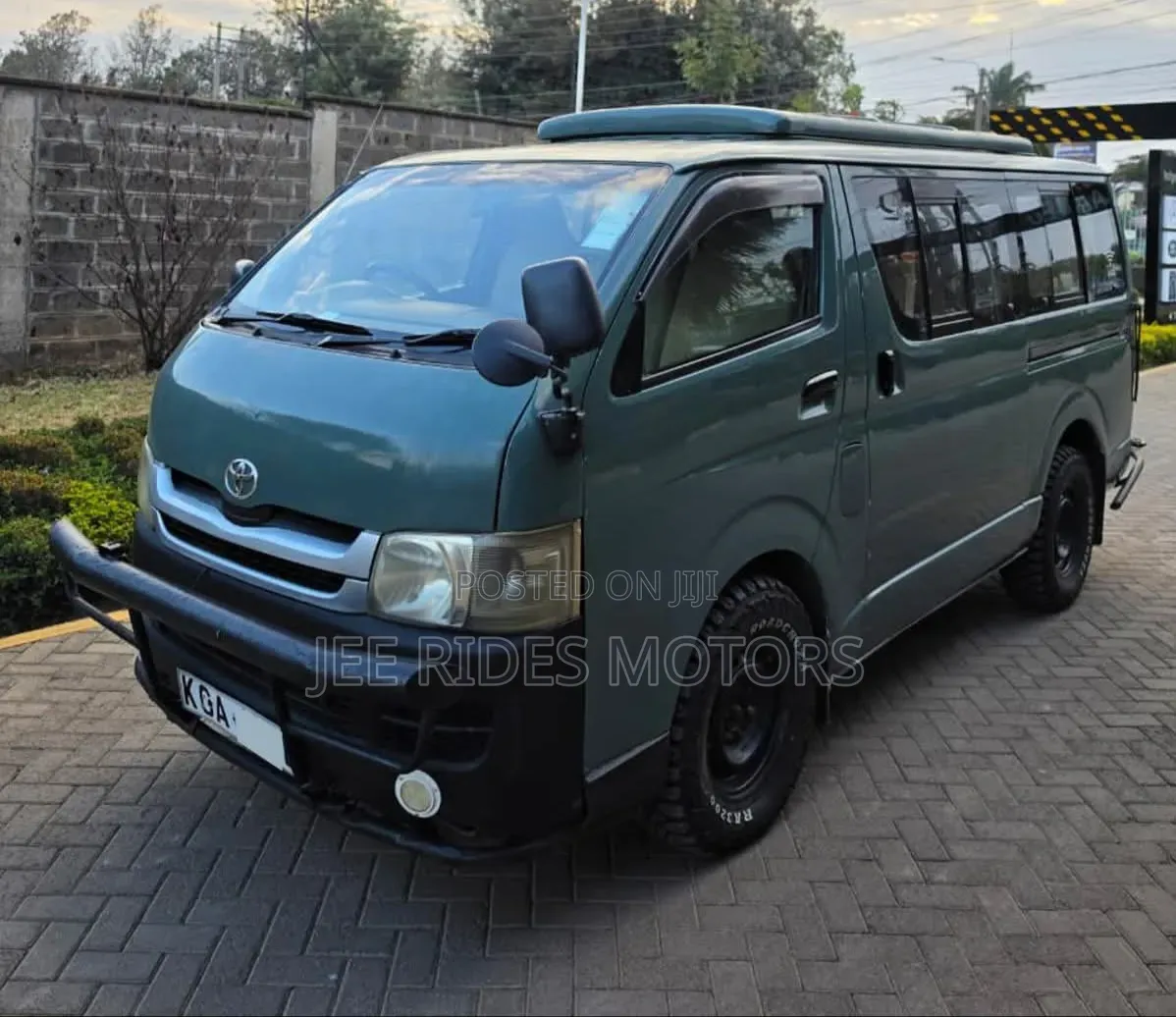 Toyota HiAce 2007 Blue