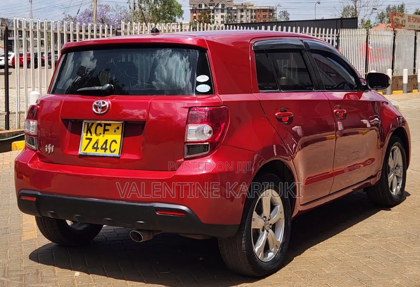 Toyota IST 2008 Red