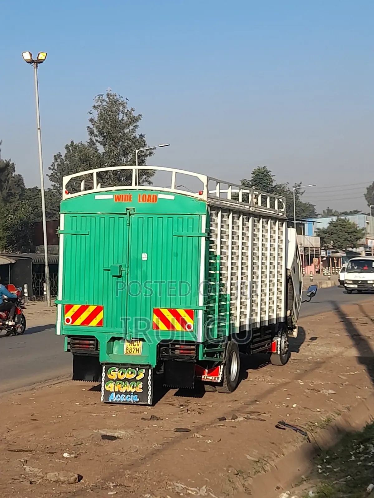 Isuzu Std 4240 2019 White