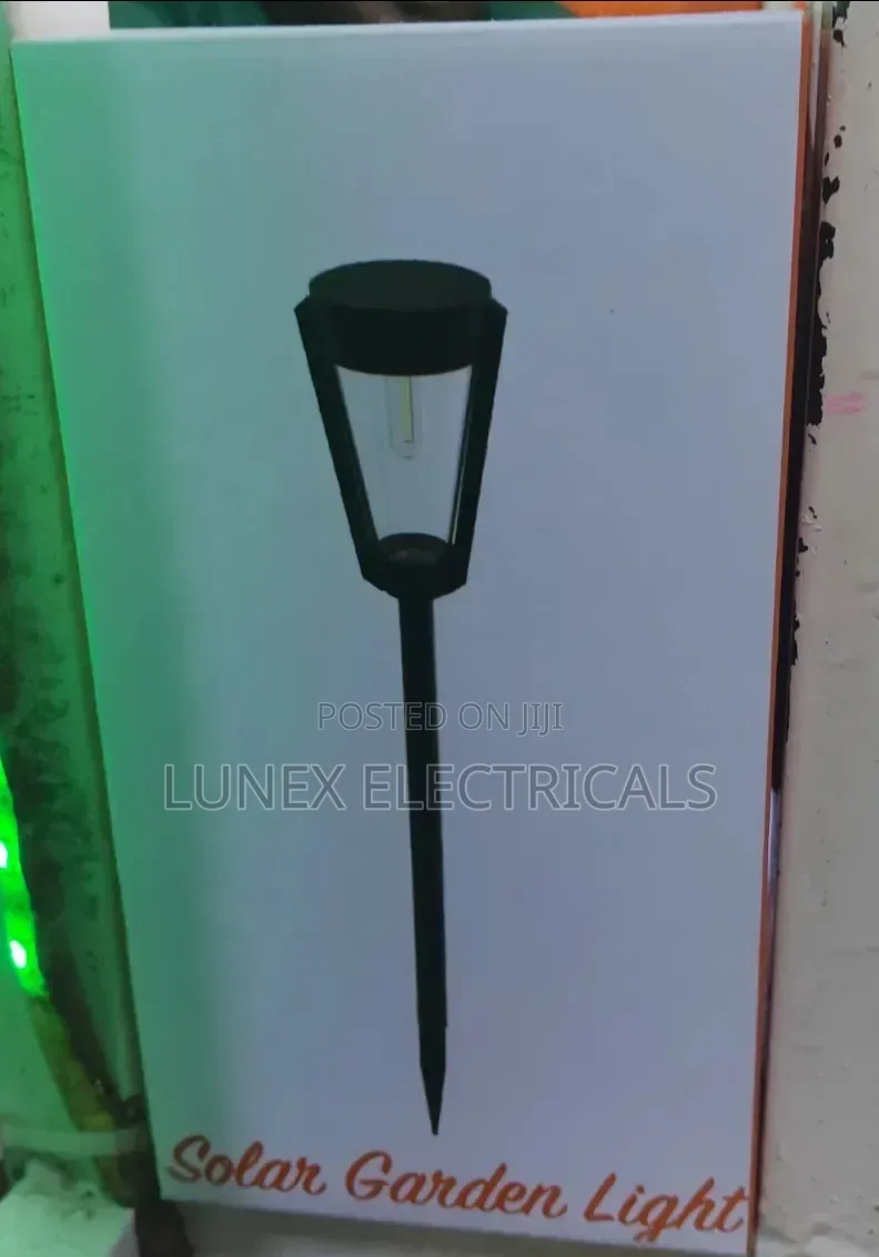 Solar Garden Light Outdoor Pathway Light With Stake