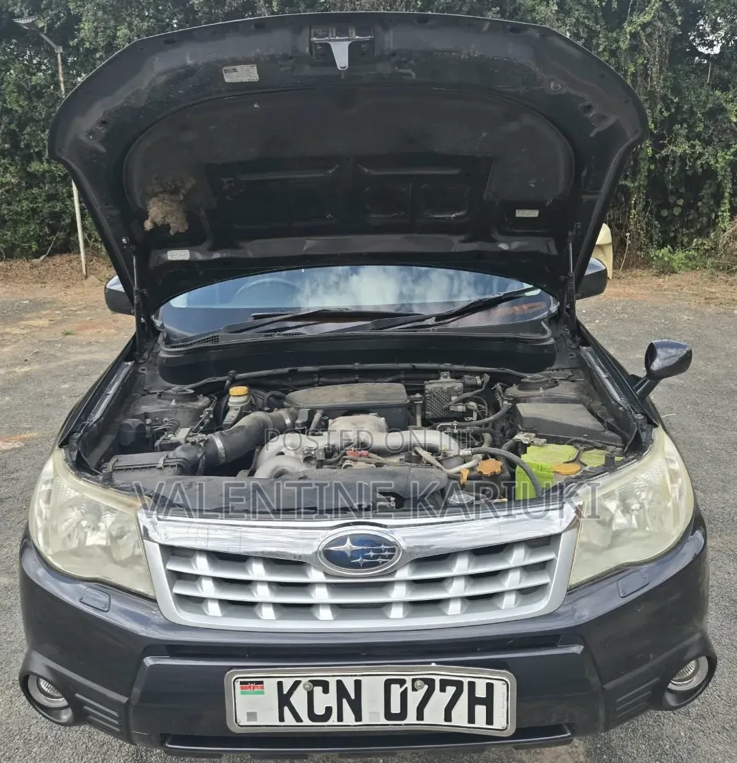 Subaru Forester 2010 Black