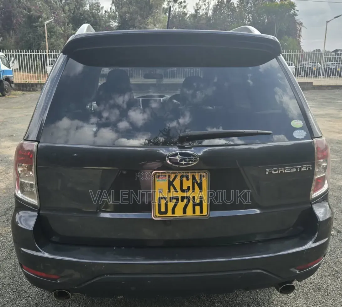 Subaru Forester 2010 Black