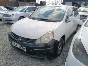 Nissan Advan 2013 White