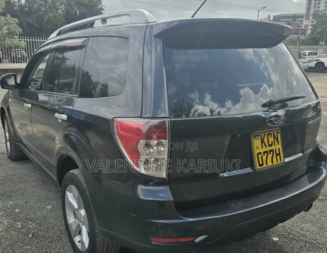 Subaru Forester 2010 Black