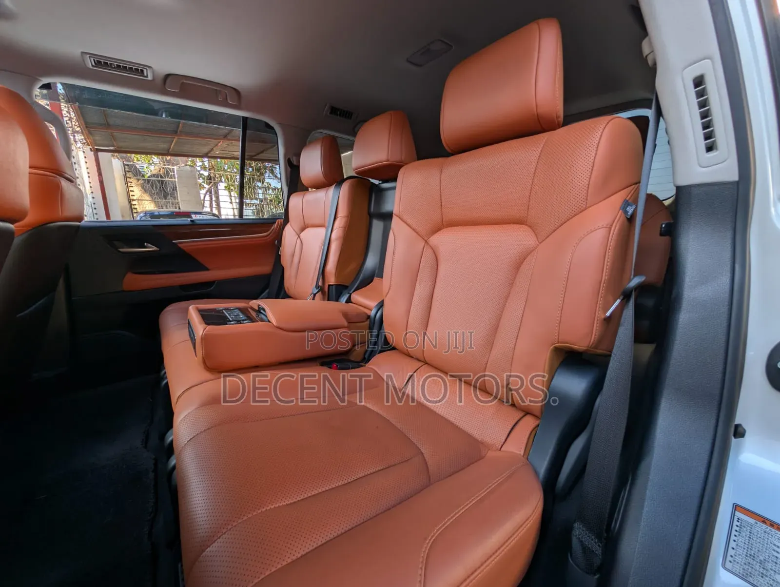 Lexus LX 570 AWD 2020 White