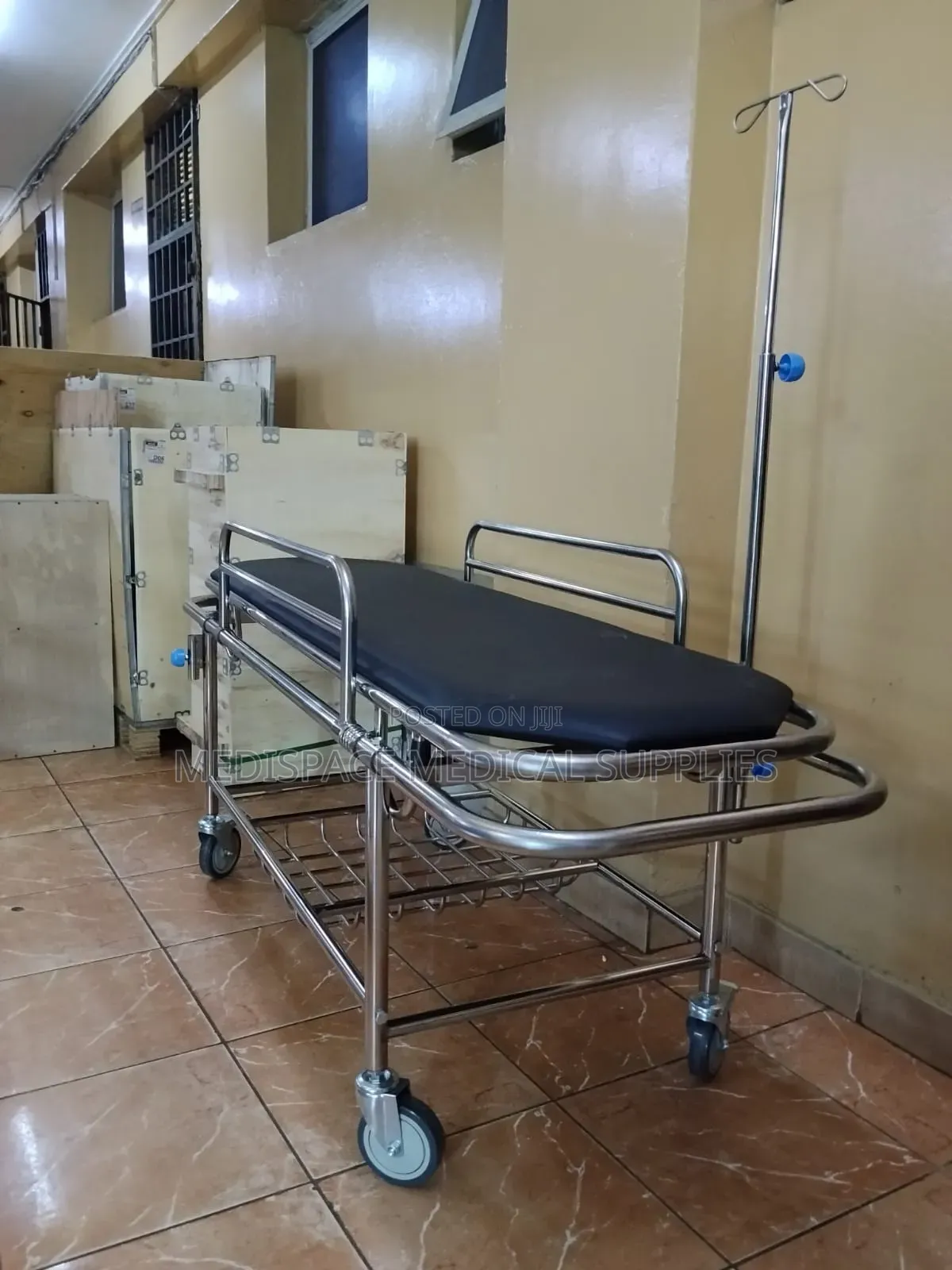 Strong and Durable Patient Stretcher
