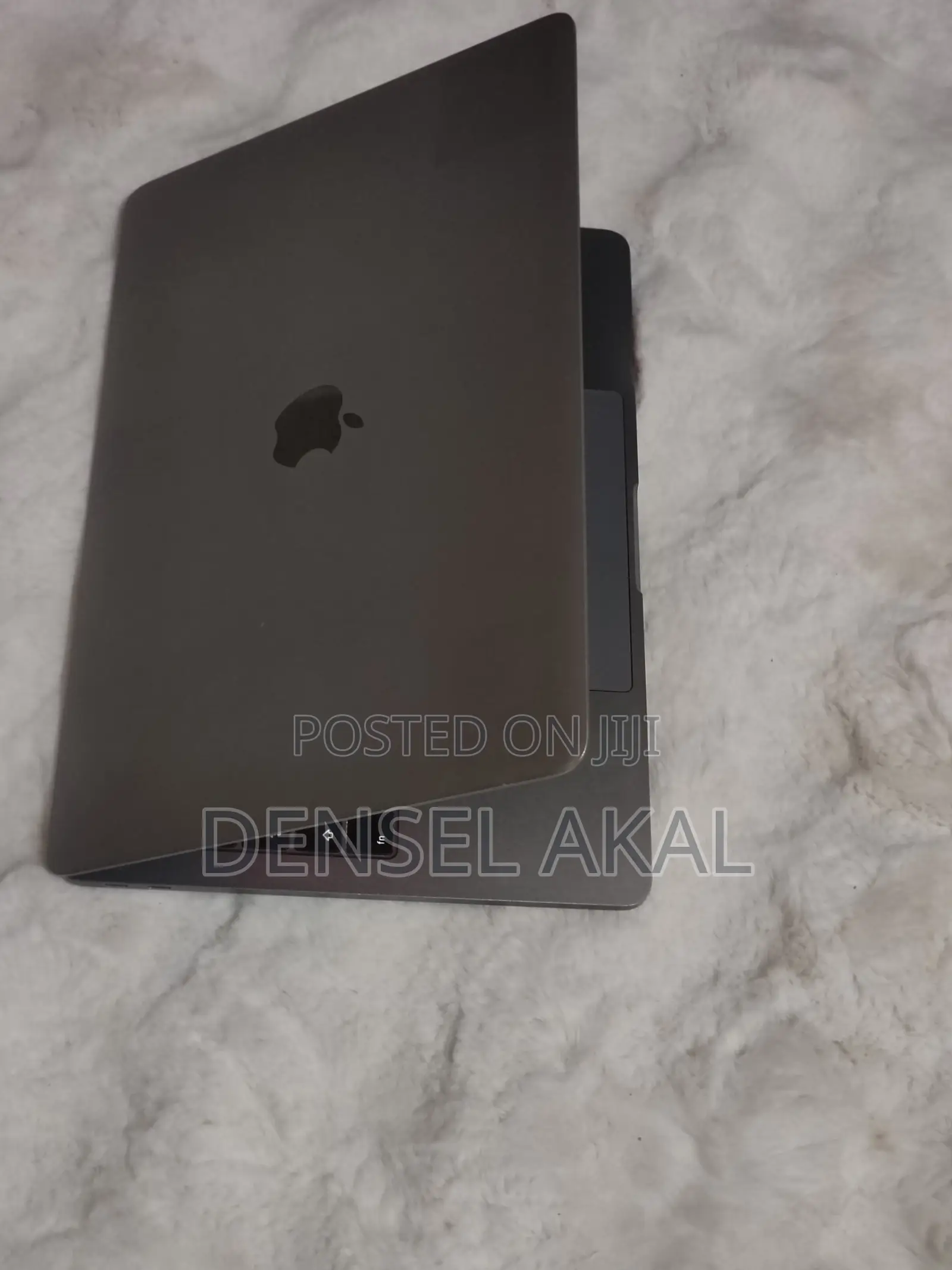 Laptop Apple MacBook Pro 2017 16GB Intel Core i7 SSD 256GB
