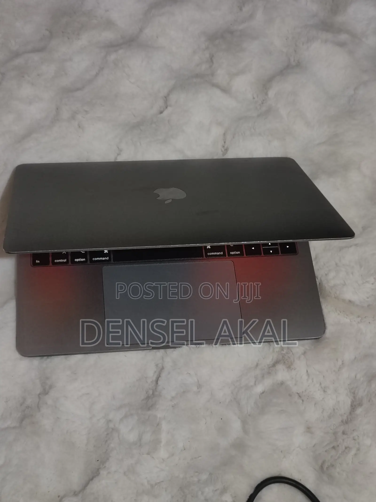 Laptop Apple MacBook Pro 2017 16GB Intel Core i7 SSD 256GB