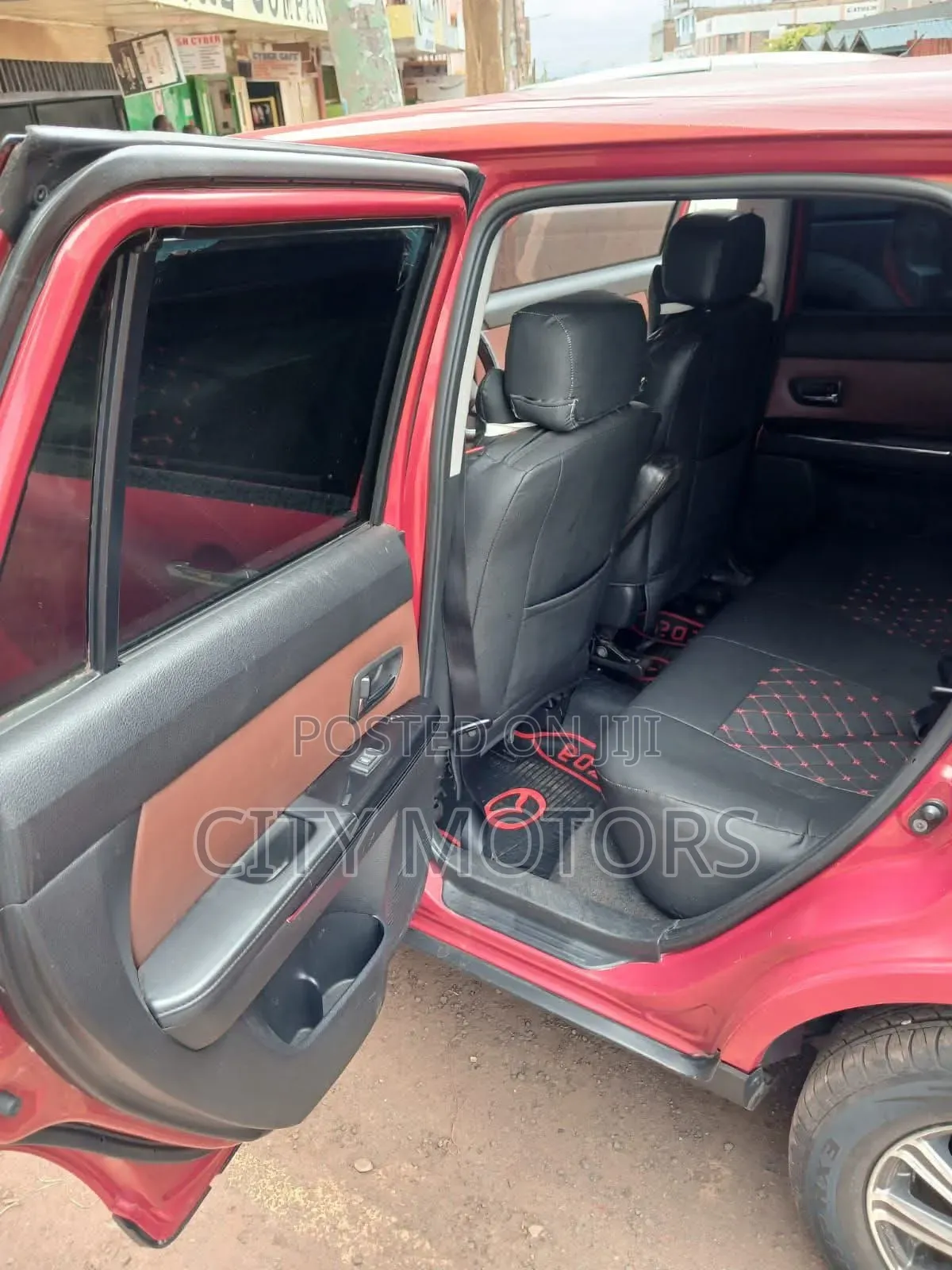Mazda Verisa 2010 Red