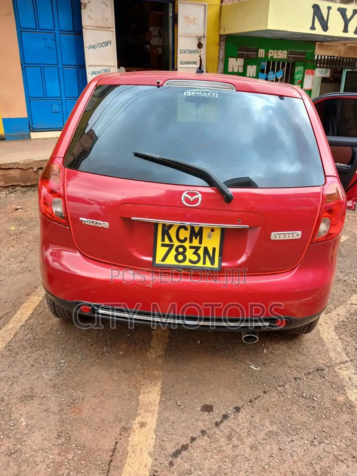 Mazda Verisa 2010 Red