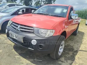 Mitsubishi L200 Single Cab 2.5 TD 2012 Red
