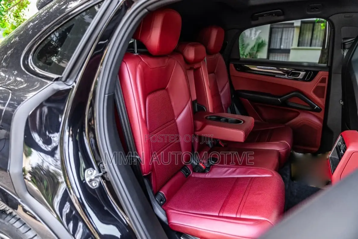 Porsche Cayenne 2020 Black