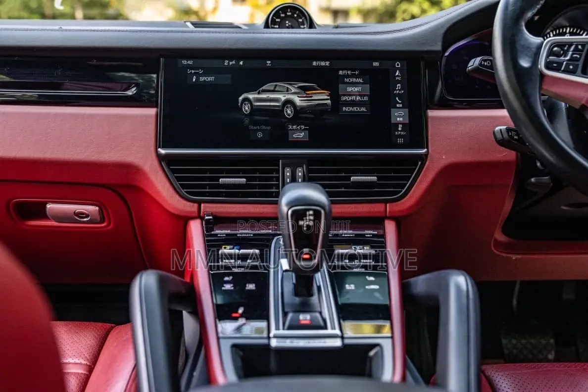 Porsche Cayenne 2020 Black