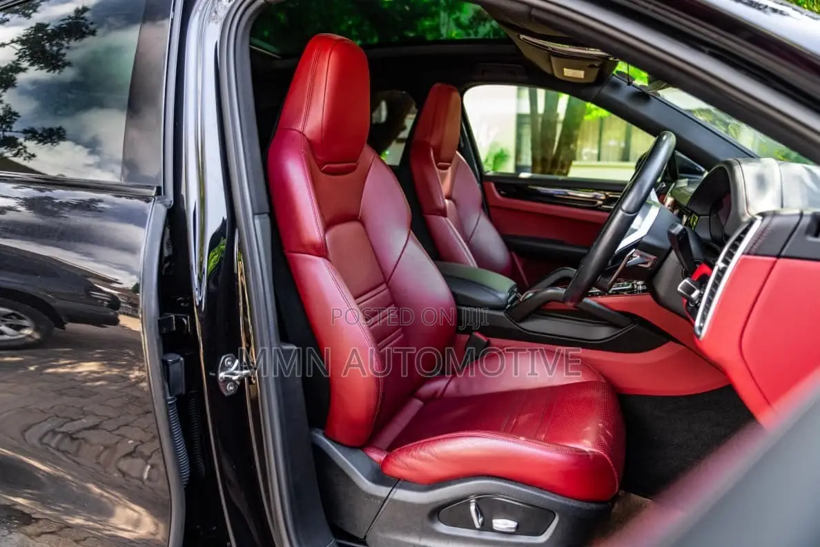 Porsche Cayenne 2020 Black
