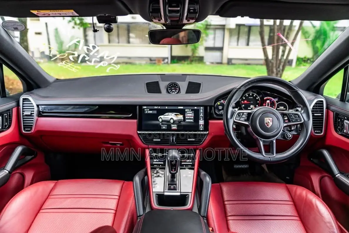 Porsche Cayenne 2020 Black